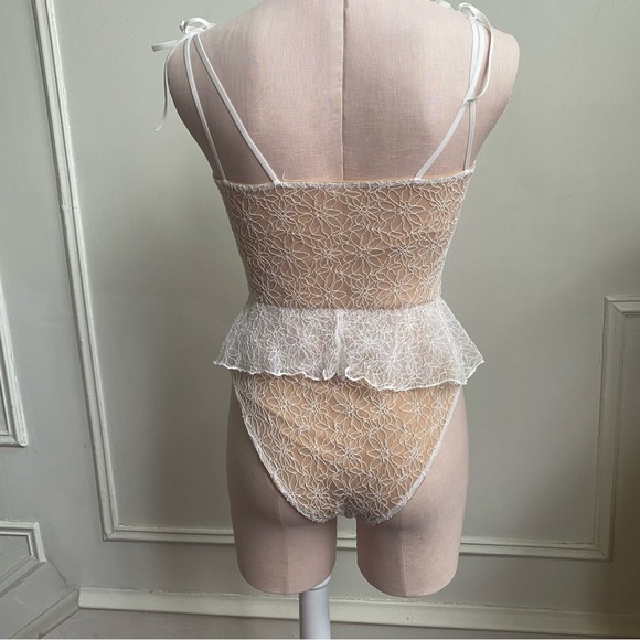 V Chapman x Beach Riot Swimsuit - Picture 9 of 11